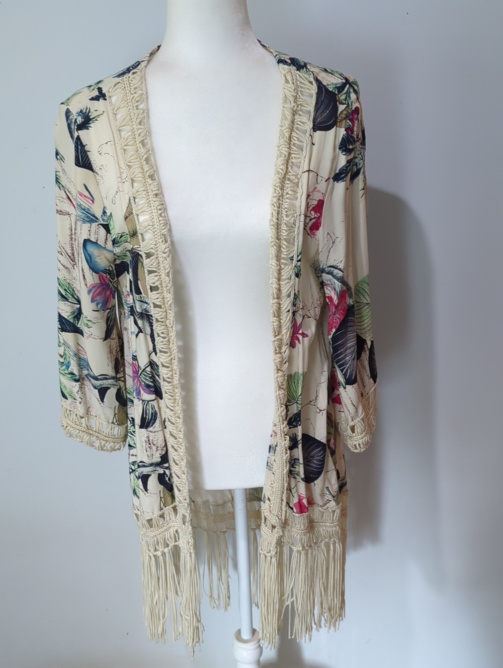 Entro Cream Floral Fringe Open-Front Kimono
